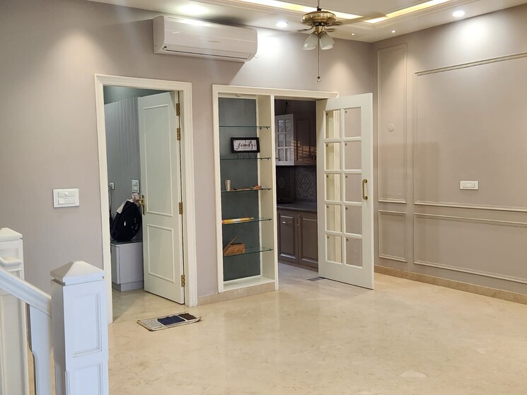 Room, sector 77 5 Bedroom 125 Sq.Yd. Independent House In Sector 77 Mohali 9287372