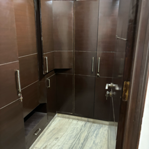 Bathroom in 3.5 BHK Apartment at Mansrovar Apartment, Sector 52 – for Sale