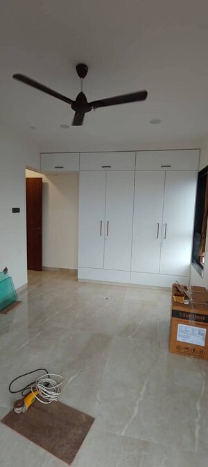 Room in 3 BHK Apartment at Surbhi CHS Andheri West, Andheri West – for Rent