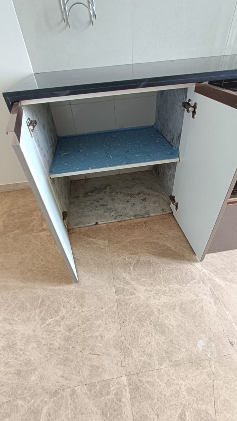 Bathroom, runwal-elegante 3 Bedroom 1350 Sq.Ft. Apartment In Andheri West Mumbai 9287387