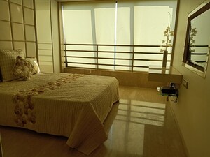 Bedroom in 3 BHK Apartment at Oberoi Springs, Andheri West – for Rent