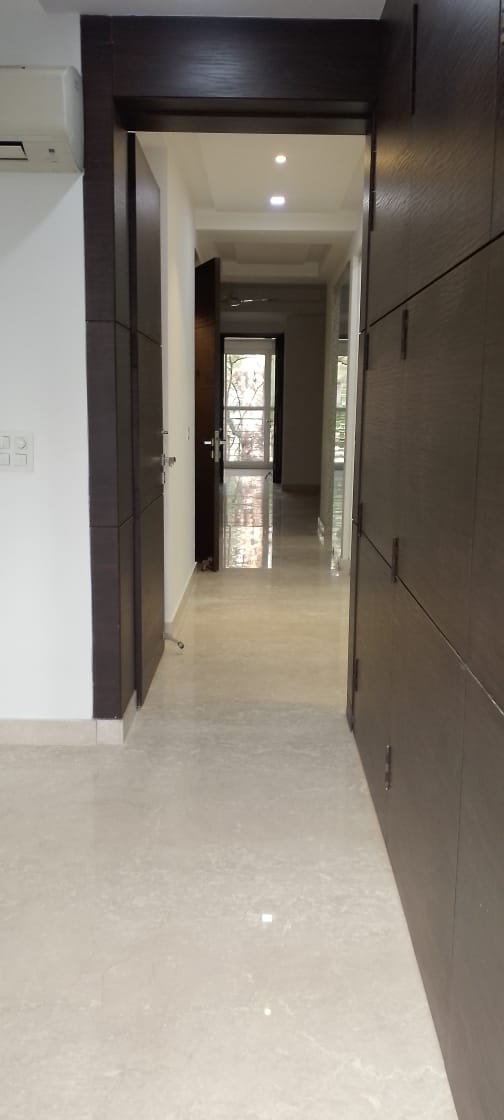 5 BHK + Extra Room Builder Floor For Sale in Vasant Vihar