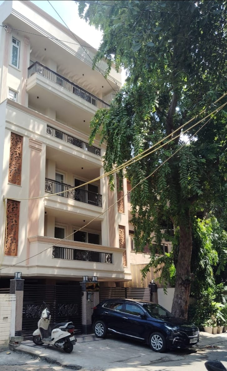 4 BHK + Pooja Room,Extra Room Builder Floor For Sale in West End Colony