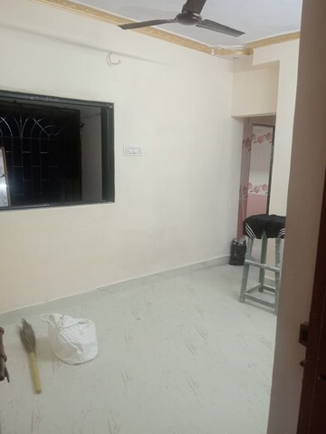 Room in 1 BHK Apartment at Niwara Residency, Seawoods – for Rent