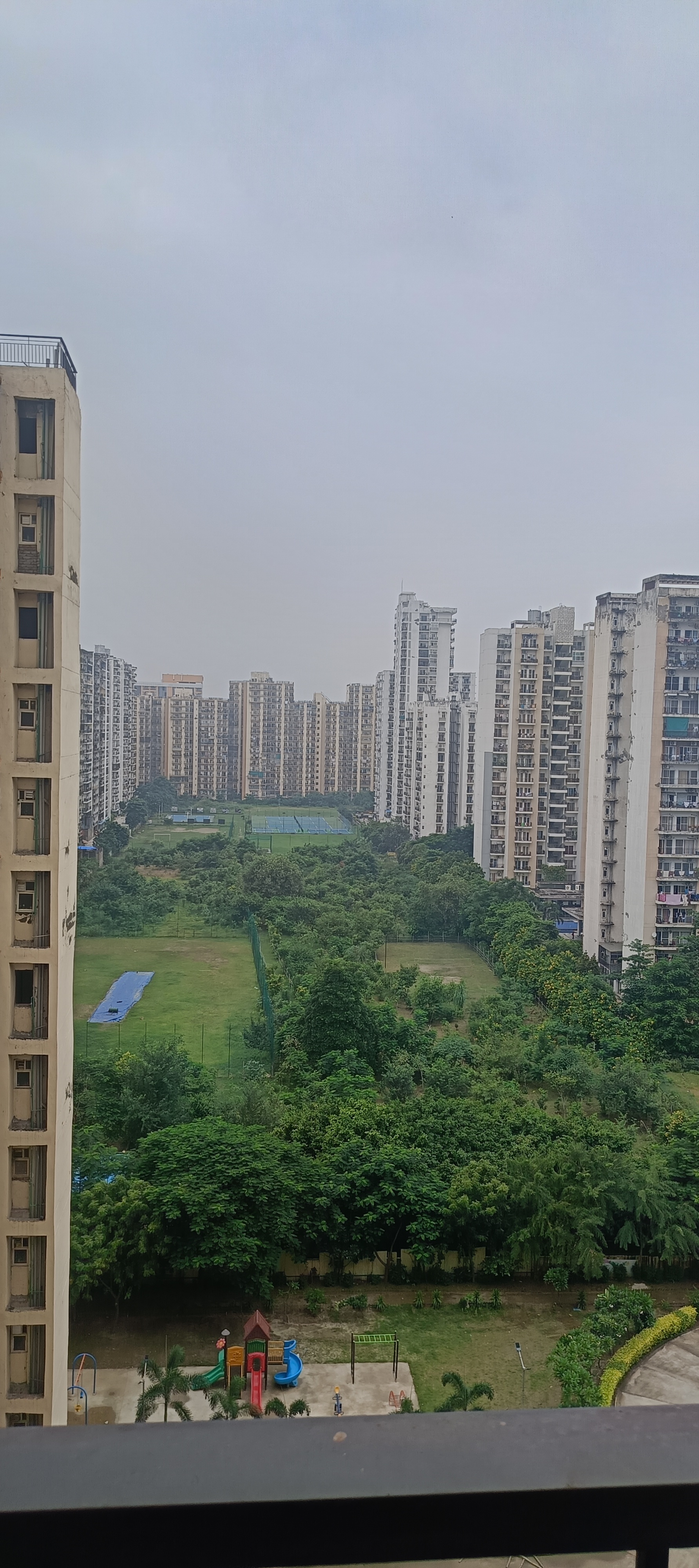 3 BHK + Pooja Room Apartment For Rent in Gardenia Golf City