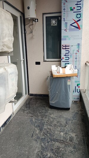 Bathroom in 1 BHK Builder Floor at Sector 45 – for Rent