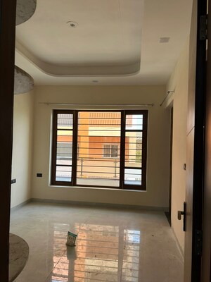 Room in 3 BHK Independent House at Sahastradhara Road – for Sale