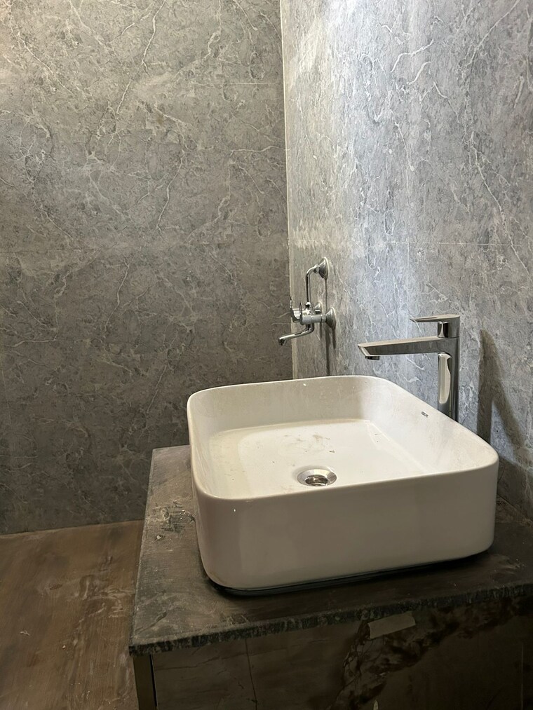 Bathroom, sahastradhara road 3 Bedroom 118 Sq.Yd. Independent House In Sahastradhara Road Dehradun 9287463