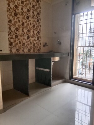 Room in 1 BHK Apartment at KM Narmada Mohan, Naigaon East – for Rent