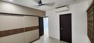 Room in 3 BHK Apartment at Rajapushpa Provincia, Narsingi – for Rent