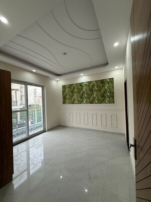 Room in 3 BHK Independent House at Sahastradhara Road – for Sale