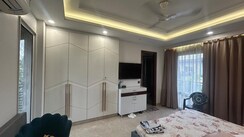 4 BHK + Pooja Room,Servant Room Builder Floor For Sale in Chittaranjan Park 