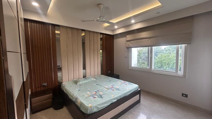 Bedroom, chittaranjan park 4 Bedroom 240 Sq.Yd. Builder Floor In Chittaranjan Park Delhi 9287477