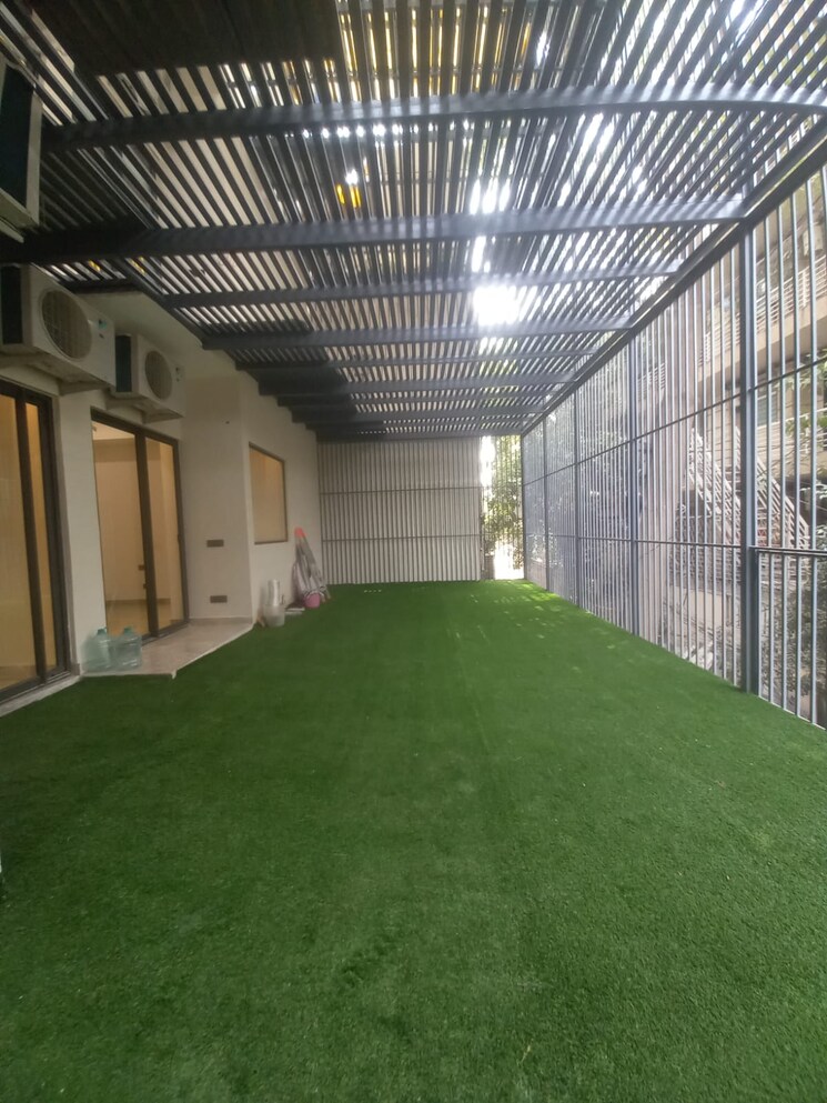 Exterior View, chittaranjan park 4 Bedroom 240 Sq.Yd. Builder Floor In Chittaranjan Park Delhi 9287477