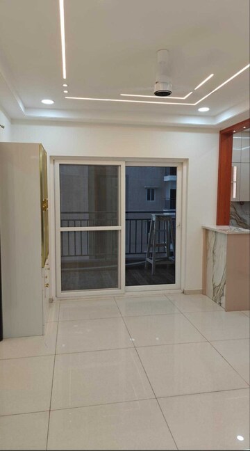 Room in 2 BHK Apartment at Rajapushpa Provincia, Narsingi – for Rent
