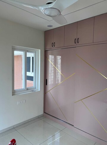 Room in 3 BHK Apartment at Rajapushpa Provincia, Narsingi – for Rent