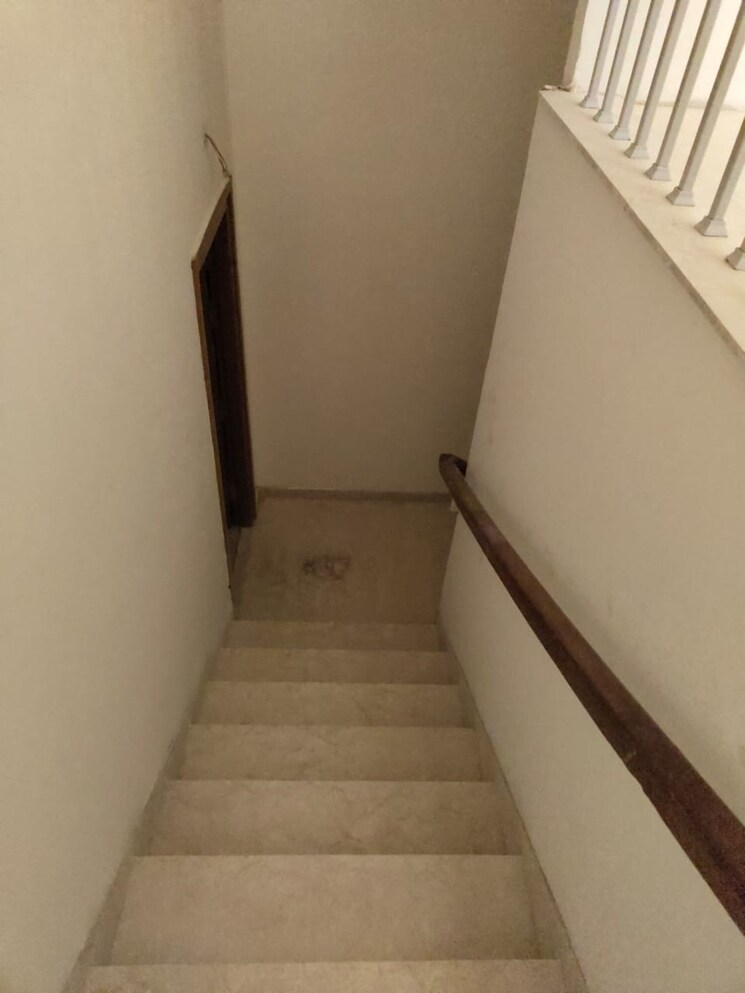 undefined, godrej-golf-link-villas 4 Bedroom 2835 Sq.Ft. Villa In Sector 27 Yamuna Expressway Greater Noida 9287497