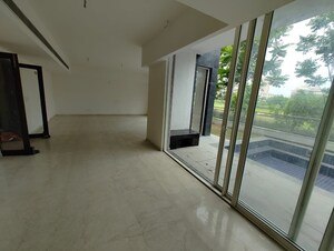 Room in 4 BHK Villa at Godrej Golf Link Villas, Sector 27 Yamuna Expressway – for Sale