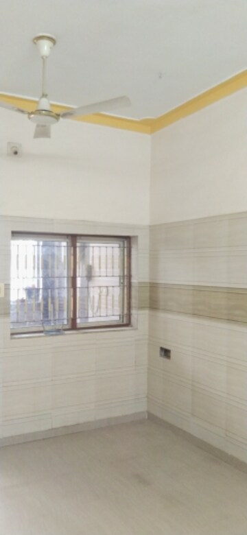 Room in 1 RK Builder Floor at Chandkheda – for Rent