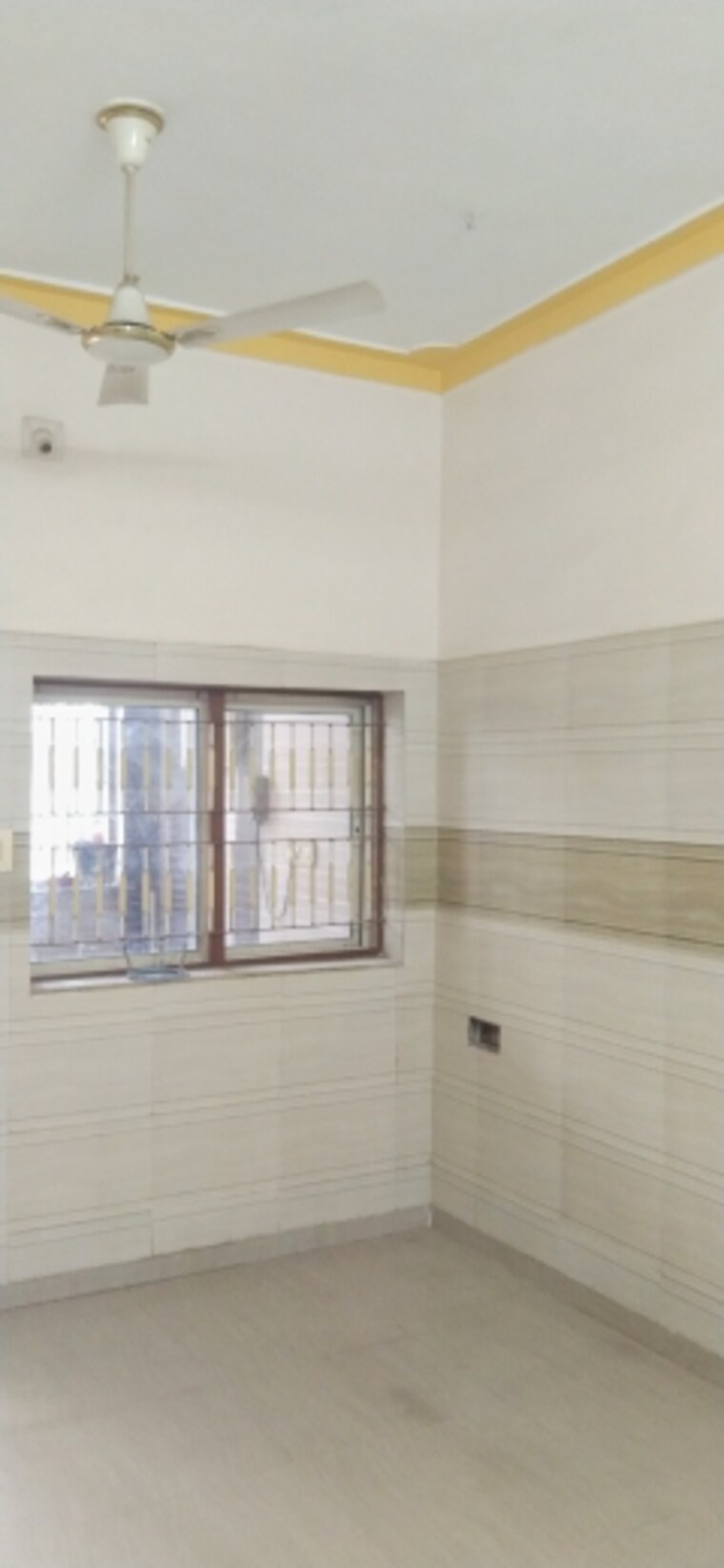 Room, chandkheda 1 RK 585 Sq.Ft. Builder Floor In Chandkheda Ahmedabad 9287508
