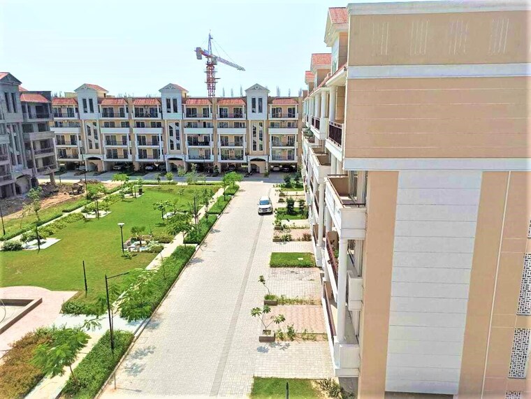 Balcony, sushma-valencia 3 Bedroom 2250 Sq.Ft. Apartment In International Airport Road Zirakpur 9287515