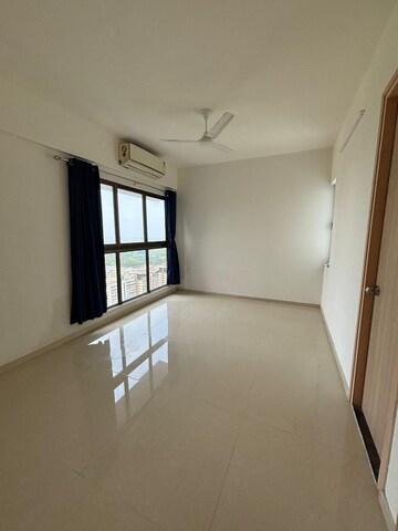 Master Bedroom in 3 BHK Apartment at Rajesh Raj Infinia, Malad West – for Rent