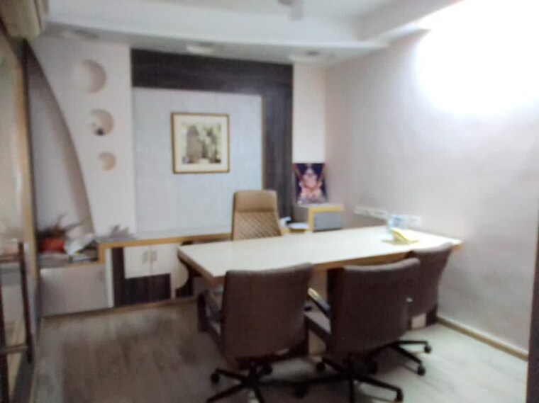 Team Area, shyamal Commercial Office Space 1000 Sq.Ft. In Shyamal Ahmedabad 9287530