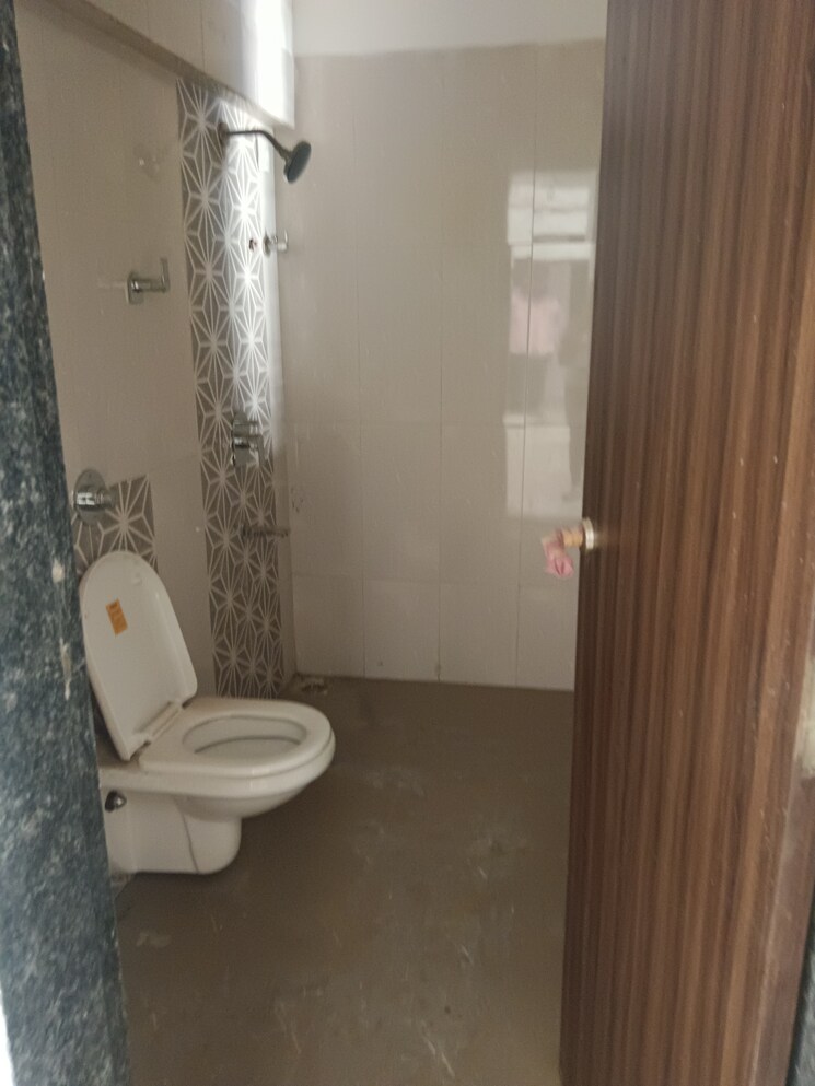Bathroom, mutha-sai-nirvana 3 Bedroom 1325 Sq.Ft. Apartment In Shahad Thane 9287537