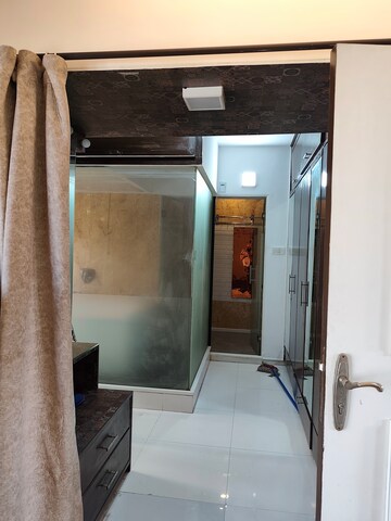 Furnished Amenities in 4 BHK Apartment at Duplex Heights, Andheri West – for Rent
