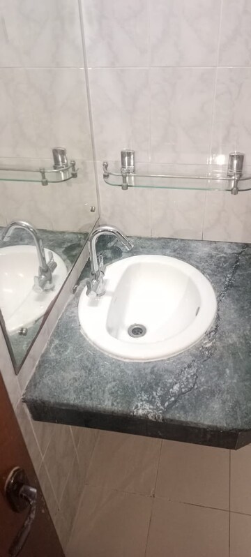 Bathroom in 3 BHK Builder Floor at Uppal Southend, Sector 49 – for Rent