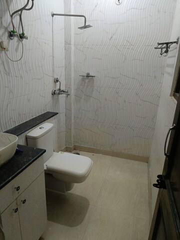 Bathroom in 3 BHK Builder Floor at Uppal Southend, Sector 49 – for Rent