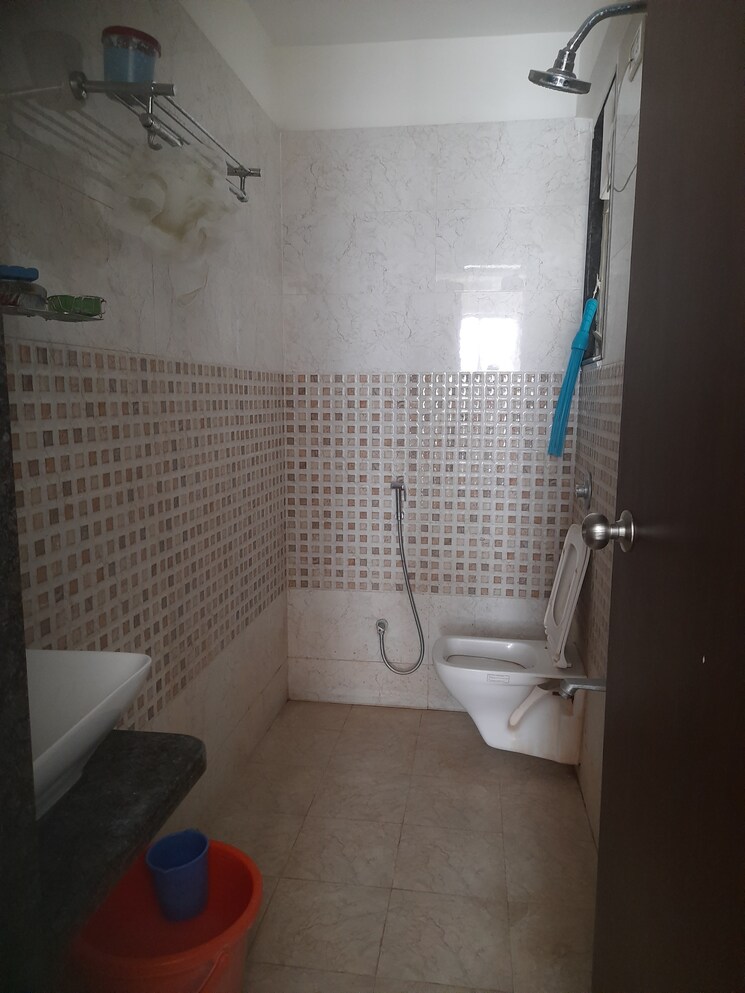 Bathroom, shubh-evan 2 Bedroom 583 Sq.Ft. Apartment In Mundhwa Pune 9287558