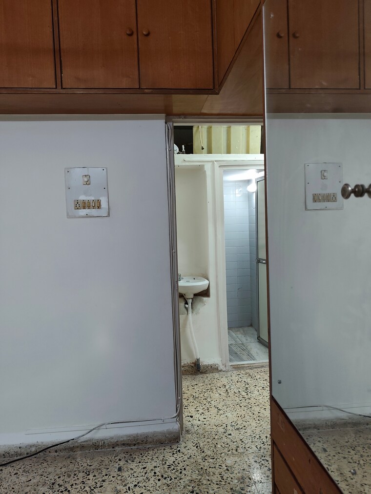 Room, shree-pushpanjali-chs 1 Bedroom 450 Sq.Ft. Apartment In Andheri West Mumbai 9287556