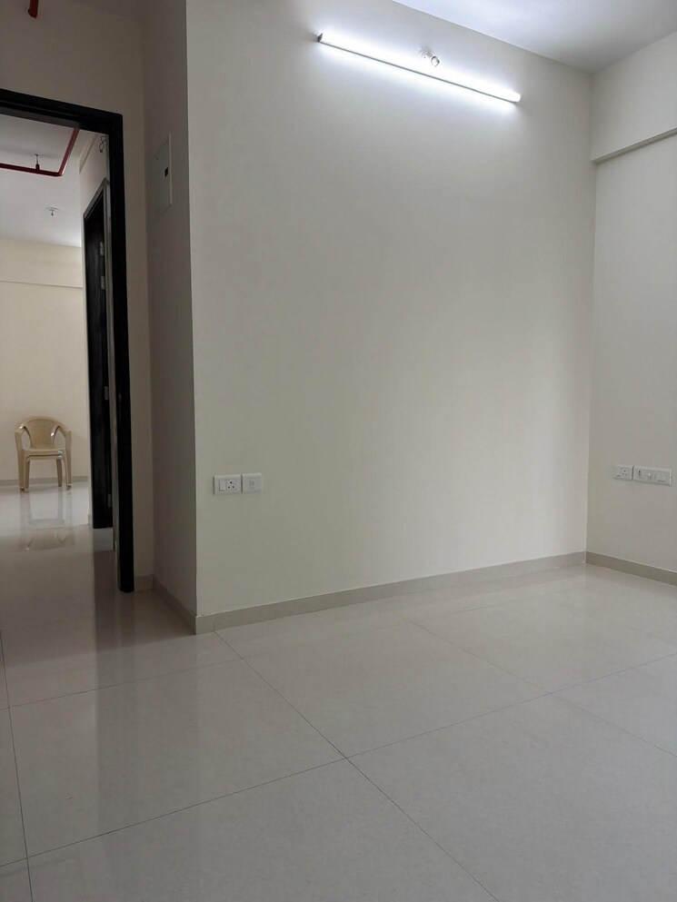 Living Room, sheth-zuri 2 Bedroom 800 Sq.Ft. Apartment In Laxmi Nagar Thane 9287571