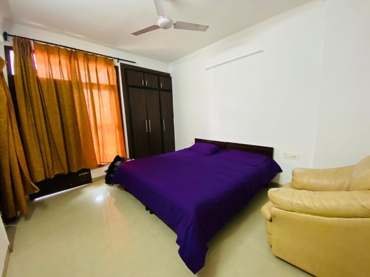 Bedroom, maya-garden-city 3 Bedroom 1650 Sq.Ft. Apartment In Lohgarh Zirakpur 9287574