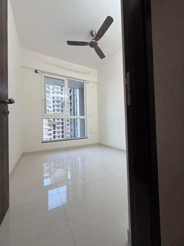 Room, sheth-zuri 2 Bedroom 800 Sq.Ft. Apartment In Laxmi Nagar Thane 9287571