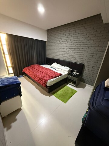 Bedroom in 2 BHK Apartment at RNA NG Eclat, Andheri West – for Rent