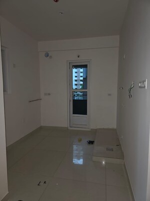 Room in 2.5 BHK Apartment at Aparna Sarovar Zicon, Nallagandla – for Sale