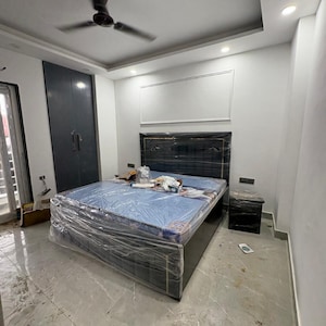 1 BHK Builder Floor For Rent in Sector 9