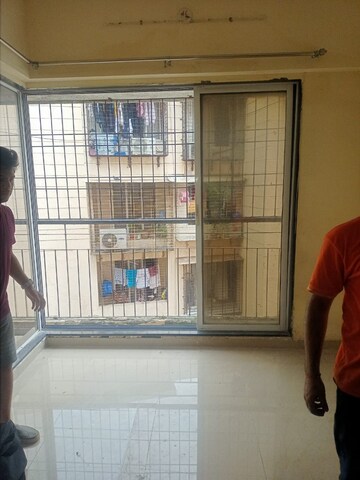 Room in 3 BHK Apartment at Ahilya CHS Panch Pakhdi, Panch Pakhadi – for Rent