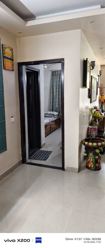 Building Lobby in 3 BHK Builder Floor at Unitech Woodstock Floors, Sector 50 – for Rent