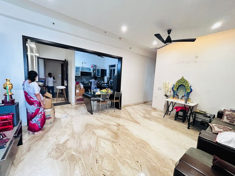  Parking, amanora-gateway-towers 2.5 Bedroom 1080 Sq.Ft. Apartment In Hadapsar Pune 9287646