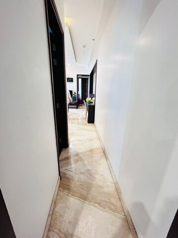 Building Lobby in 3.5 BHK Apartment at Amanora Gateway Towers, Hadapsar – for Sale