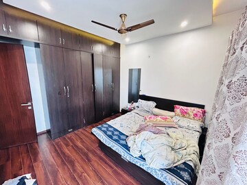 Bedroom in 3.5 BHK Apartment at Amanora Gateway Towers, Hadapsar – for Sale