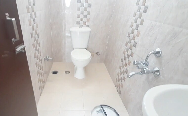 Bathroom, whitefield road 3 Bedroom 1200 Sq.Ft. Villa In Whitefield Road Bangalore 9287643