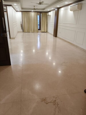 Room in 3 BHK Builder Floor at Greater Kailash ii – for Sale