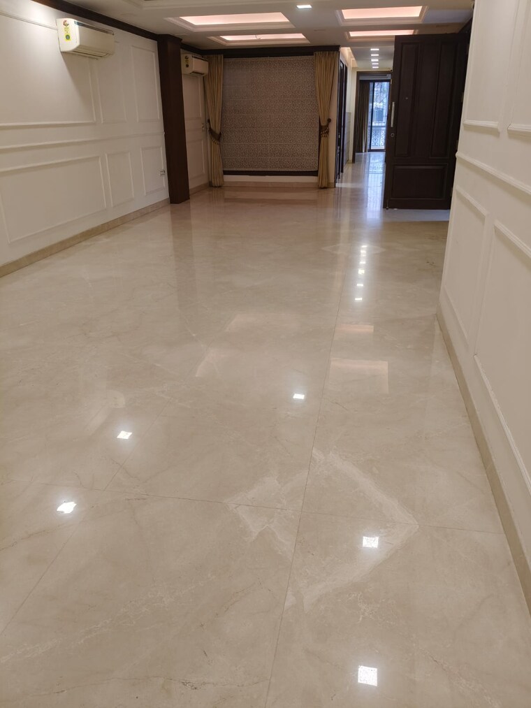 Room, greater kailash ii 3 Bedroom 3600 Sq.Ft. Builder Floor In Greater Kailash ii Delhi 9287663