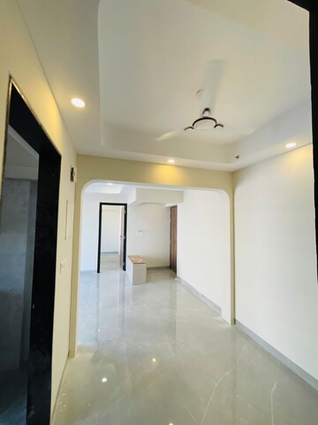 Room in 3 BHK Apartment at Hubtown The Premiere, Andheri West – for Rent