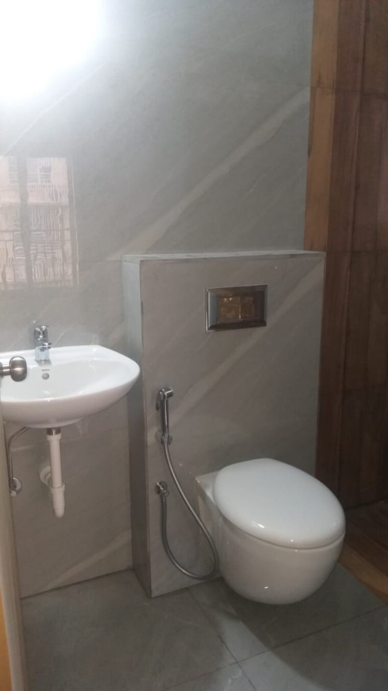 Bathroom, suvasya-swastik-onyx 2 Bedroom 570 Sq.Ft. Apartment In Tagore Nagar Mumbai 9287709