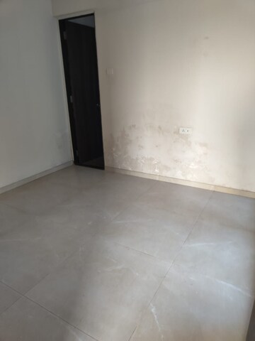 Room in 2 BHK Apartment at Wellwisher Kiarah Terrazo, Hadapsar – for Rent